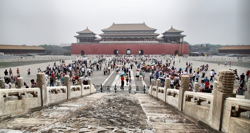 Beijing, Pékin, Vue de la porte du Midi depuis la porte de l'Harmonie Suprême de la Cité Interdite