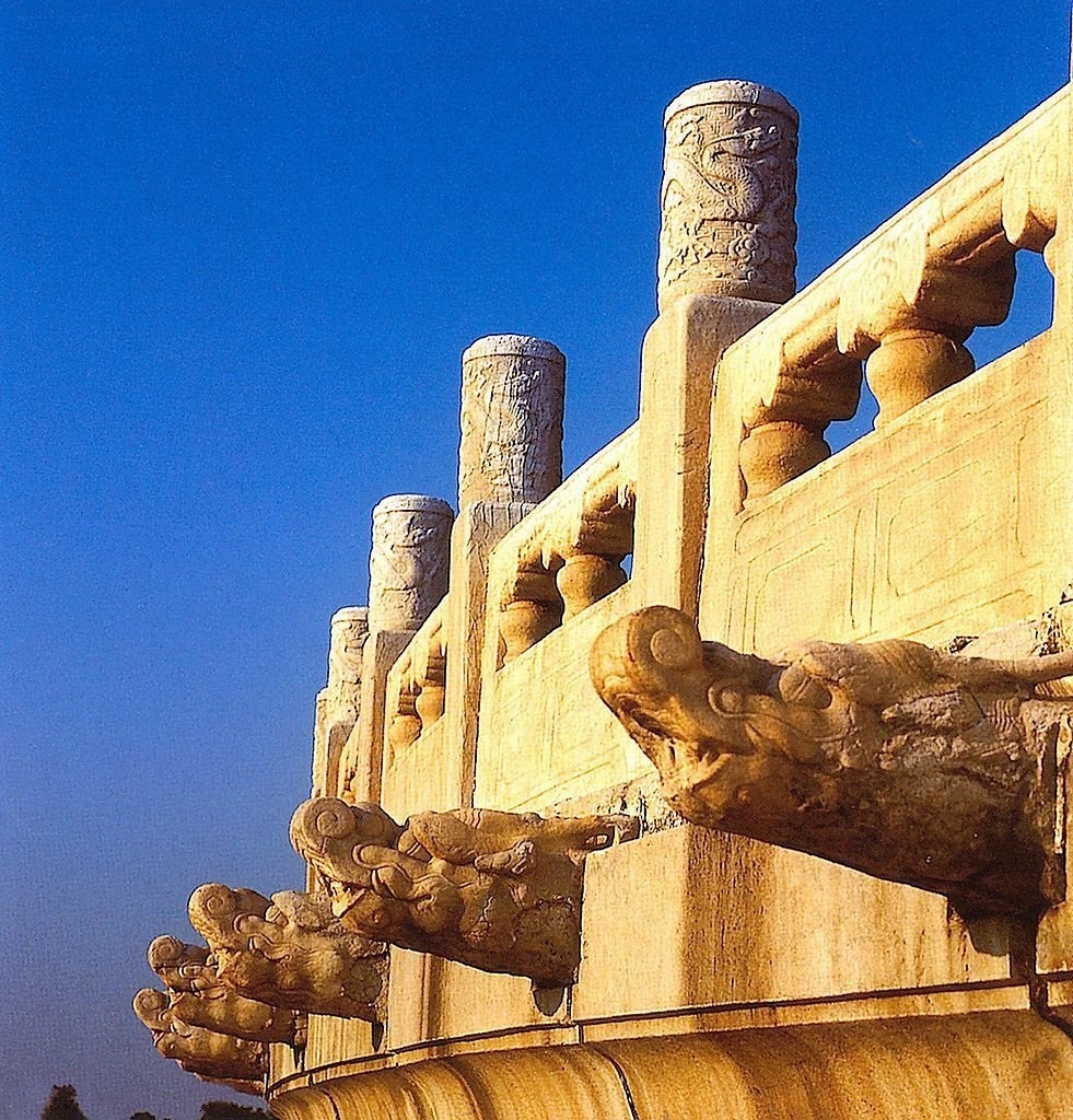Les colonnes d'observation du Temple du Ciel de Beijing