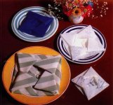 Pliage de serviette en forme de rose